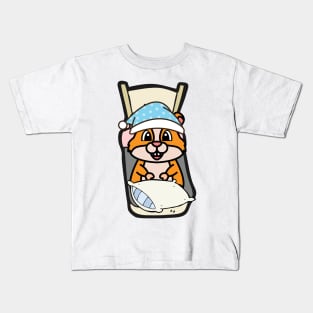 Cute hamster is going to bed Kids T-Shirt